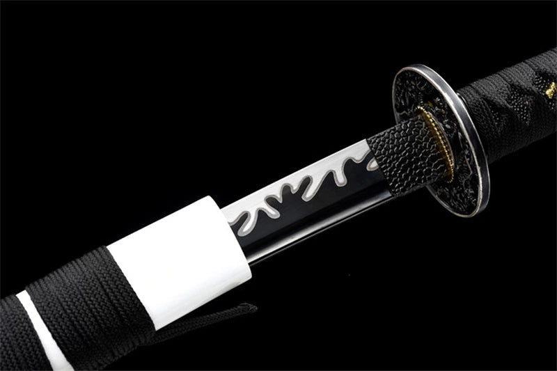 Katana Ryūka — Dragon rouge — Lame noire & ornements feu