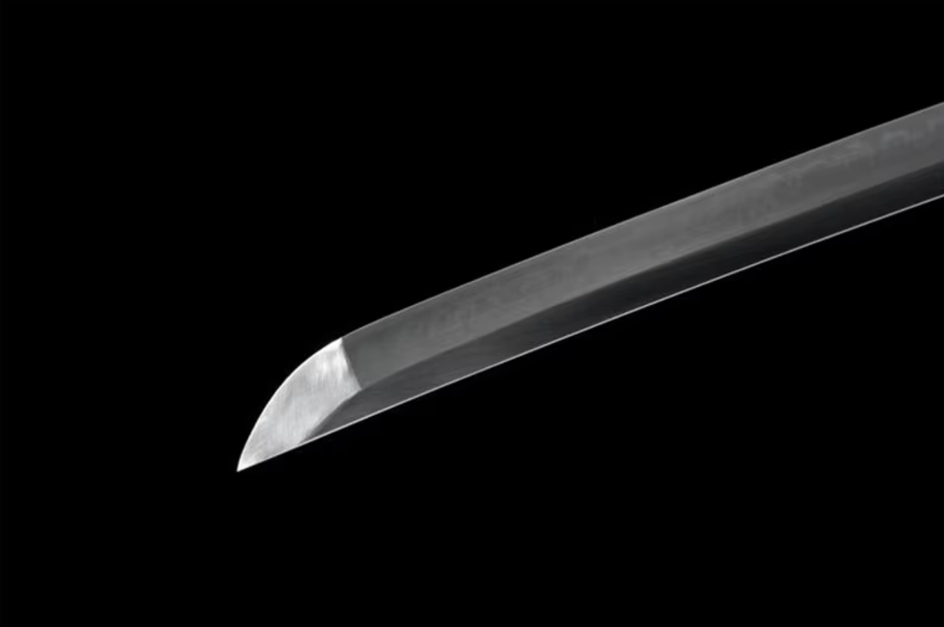 Katana SS260 – Lame trempée à l’argile, tsuba dragon en laiton et saya en bois rouge