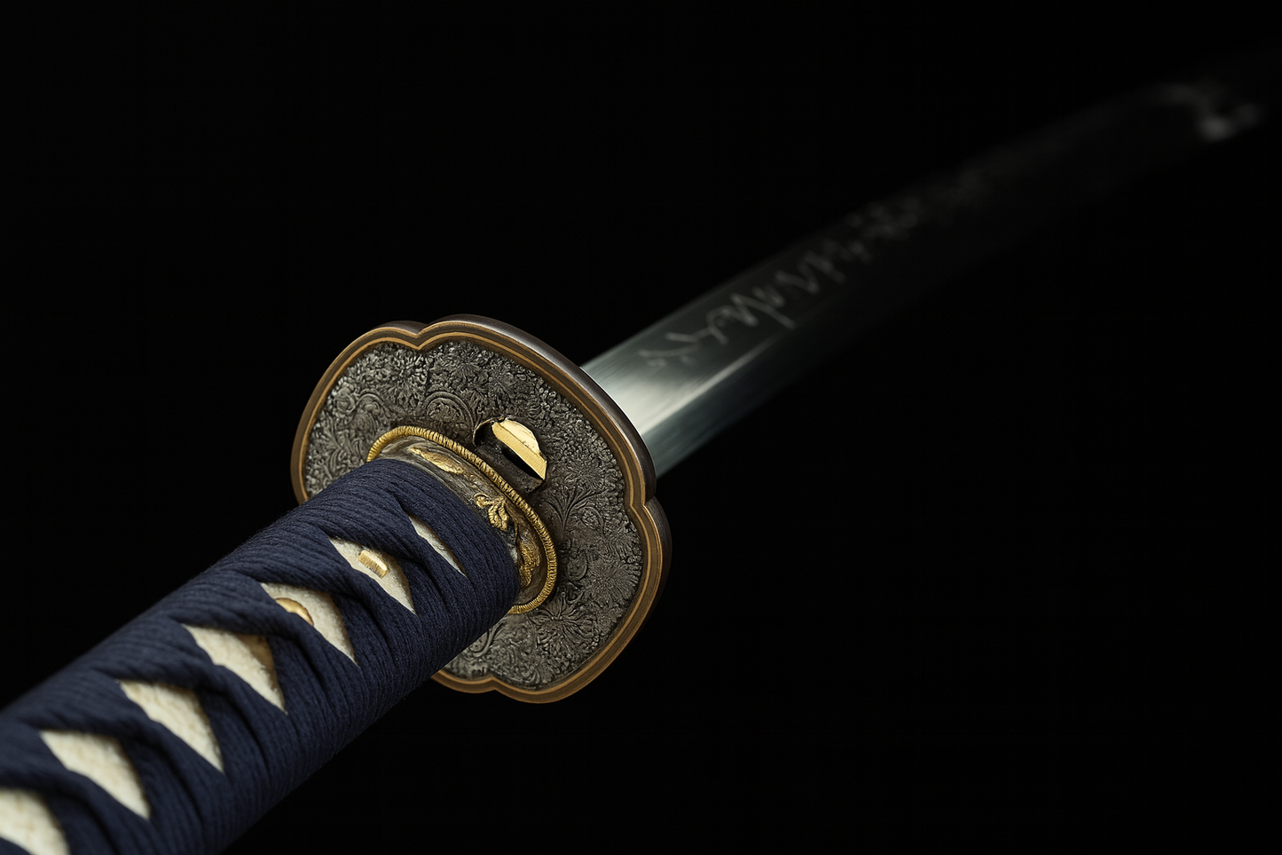 Katana Showhigh SS370 – acier T10 à hamon réel, lame pleine soie et tsuba en laiton