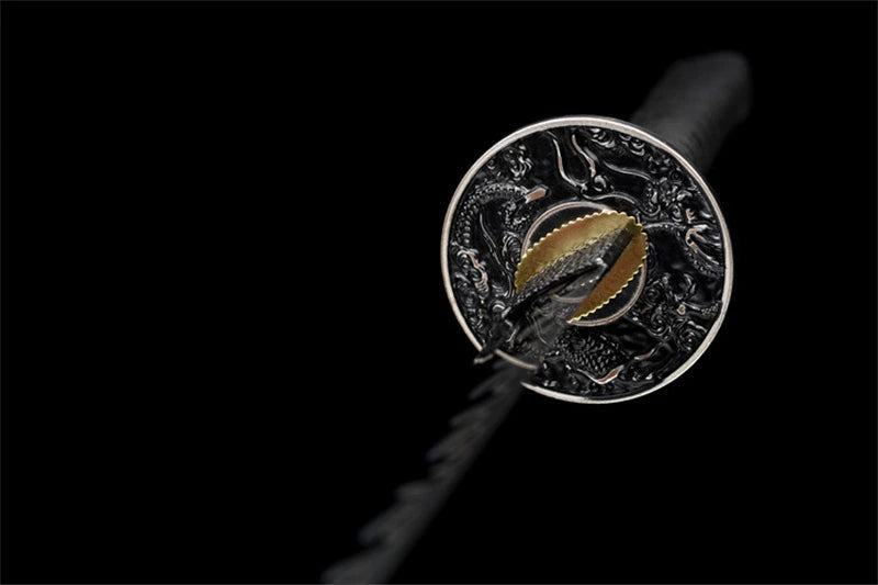 Katana Ryūka — Dragon rouge — Lame noire & ornements feu