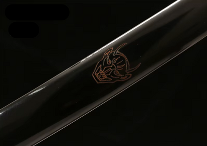 Katana Takeru — Tressage rouge profond — Saya noire & motif oni