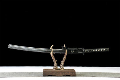 Katana Kaen — Hamon ornemental & forge artisanale