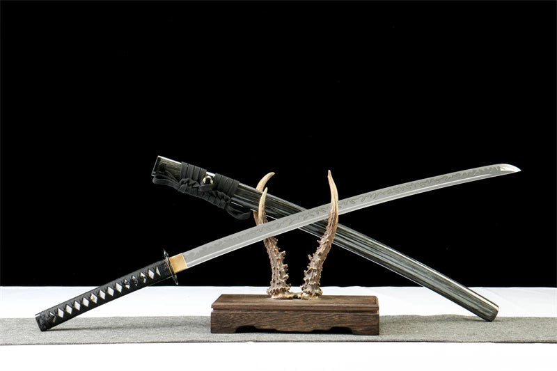 Katana Kaen — Hamon ornemental & forge artisanale