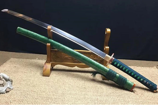 Katana Midori — Saya peau de raie verte — Tsuba cuivrée & forgé main